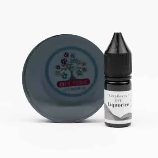 Liquorice dye u resin
